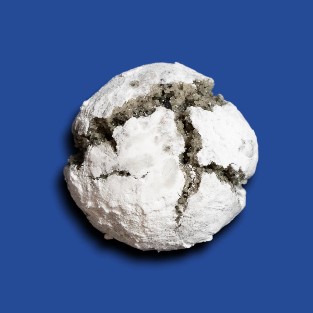 Black sesame amaretti cookies